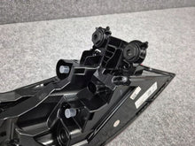 Laden Sie das Bild in den Galerie-Viewer, Rückleuchte Audi E-Tron 89A945070 Rechts Rearlight RUK2859653493im