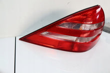 Load image into Gallery viewer, Rückleuchte Mercedes-Benz A2158200164 Links Rearlight RUK3000416808xc