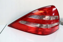 Load image into Gallery viewer, Rückleuchte Mercedes-Benz A2158200164 Links Rearlight RUK3000416808xc