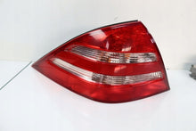 Load image into Gallery viewer, Rückleuchte Mercedes-Benz A2158200164 Links Rearlight RUK3000416808xc