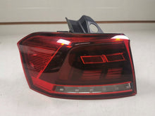 Laden Sie das Bild in den Galerie-Viewer, Rückleuchte VW Passat B8 3G9945095G Links Rearlight RUK3033232700vy