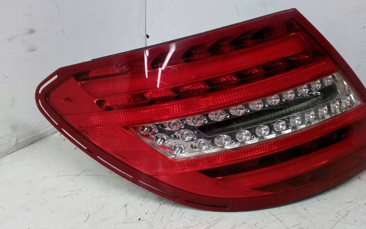 Rückleuchte Mercedes-Benz 2048205464 Links Rearlight RUK3051445829ii