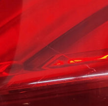 Laden Sie das Bild in den Galerie-Viewer, Rückleuchte BMW 7 7182198 Rechts Rearlight RUK3104153293yc