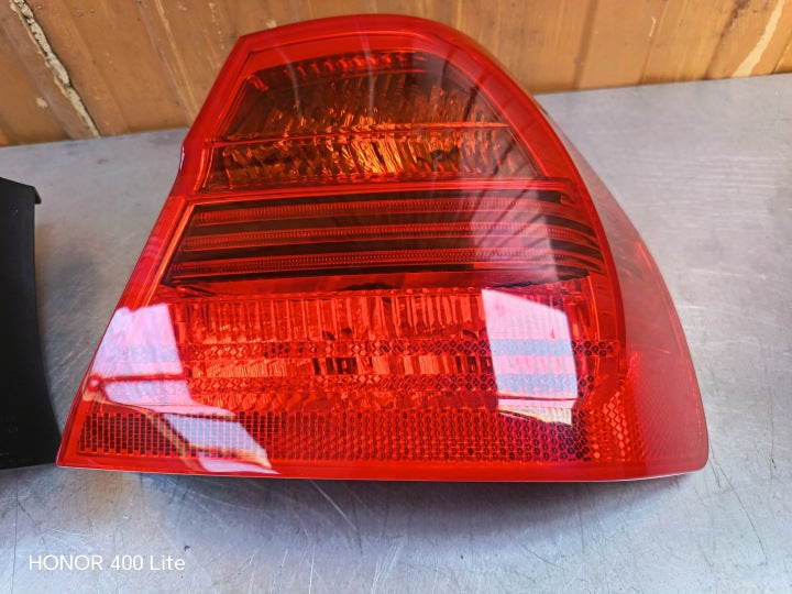 Rückleuchte BMW E90 6937458 Ein Satz Rearlight RUK3201093576ik
