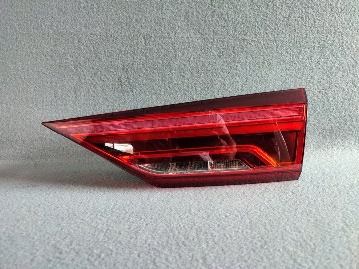 Rückleuchte Audi Q3 83A945094C Rechts Rearlight RUK3216107395ud