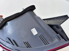 Laden Sie das Bild in den Galerie-Viewer, Rückleuchte Mercedes-Benz 2469068800 Rechts Rearlight RUK3314449917cu
