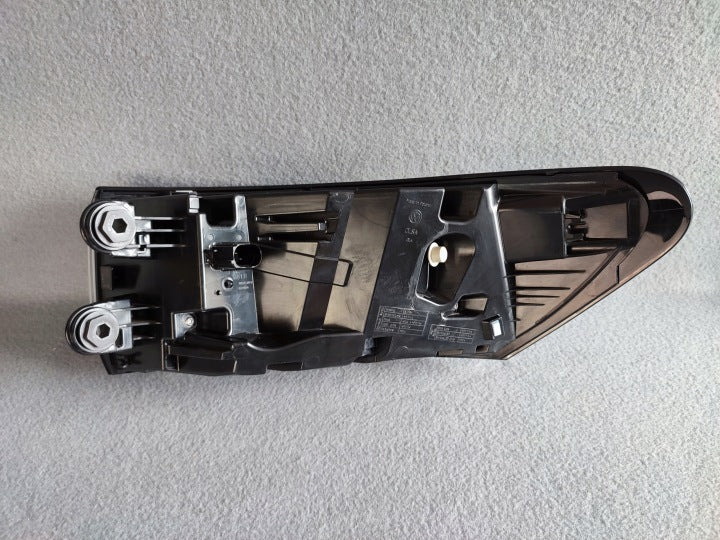 Rückleuchte VW Id.4 11A945207A Ein Stück (Rechts oder Links) Rearlight RUK3503353273oy