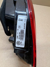 Laden Sie das Bild in den Galerie-Viewer, Rückleuchte VW Touareg 760945093 Ein Stück (Rechts oder Links) Rearlight RUK3506378003mt