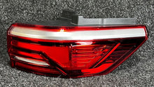 Load image into Gallery viewer, Rückleuchte VW Multivan Transporter 7T0945096D Rechts Rearlight RUK3535063213kt