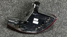 Load image into Gallery viewer, Rückleuchte VW Multivan Transporter 7T0945096D Rechts Rearlight RUK3535063213kt