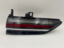 Laden Sie das Bild in den Galerie-Viewer, Rückleuchte BMW H85A45BA604 Rechts Rearlight RUK3615632193ao