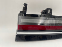 Laden Sie das Bild in den Galerie-Viewer, Rückleuchte BMW H85A45BA604 Rechts Rearlight RUK3615632193ao