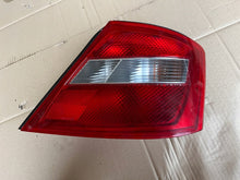 Laden Sie das Bild in den Galerie-Viewer, Rückleuchte Nissan Cedric Rechts Rearlight RUK3649630846cb
