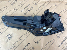 Laden Sie das Bild in den Galerie-Viewer, Rückleuchte VW 57L945208A Rechts Rearlight RUK3709446403yb