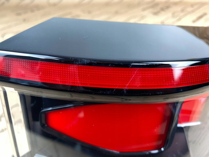 Rückleuchte VW 57L945208A Rechts Rearlight RUK3709446403yb
