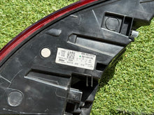 Laden Sie das Bild in den Galerie-Viewer, Rückleuchte Audi Q8 4M8945070B Rechts Rearlight RUK3715733921md