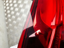 Laden Sie das Bild in den Galerie-Viewer, Rückleuchte Mercedes-Benz W177 A1779066500 Ein Stück (Rechts oder Links) RUK3898311072gr