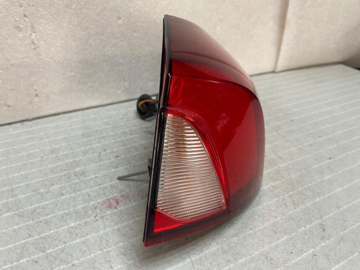 Rückleuchte Ford Focus NX7B-13404-EA Rechts Rearlight RUK3904609062ik