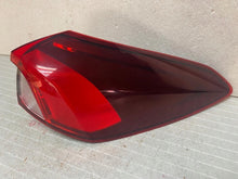 Laden Sie das Bild in den Galerie-Viewer, Rückleuchte Ford Focus NX7B-13404-EA Rechts Rearlight RUK3904609062ik
