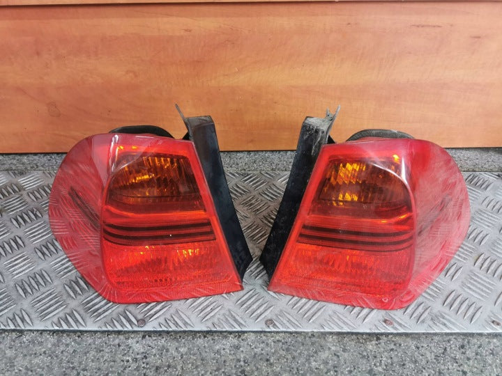Rückleuchte BMW 3 E91 7160061 Ein Satz Rearlight RUK3918657662dg