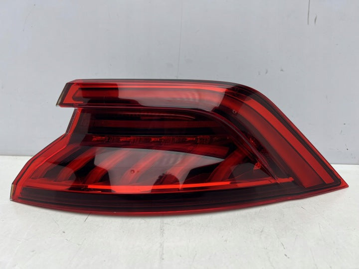 Rückleuchte Audi Q8 4M8945070 Rechts Rearlight RUK3928604238en