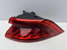 Laden Sie das Bild in den Galerie-Viewer, Rückleuchte Audi Q8 4M8945070 Rechts Rearlight RUK3928604238en