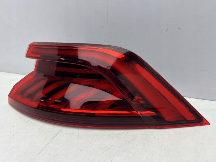 Rückleuchte Audi Q8 4M8945070 Rechts Rearlight RUK3928604238en