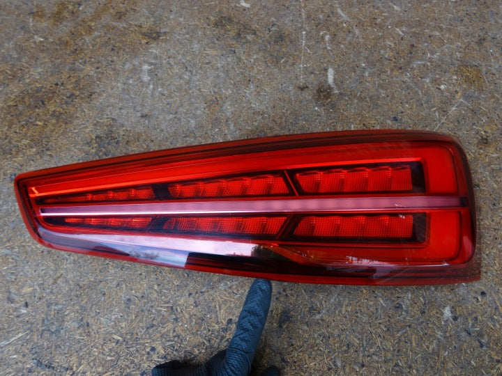 Rückleuchte Audi Q3 8U0945094M LED Rechts Rearlight RUK3932450764lu