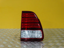 Laden Sie das Bild in den Galerie-Viewer, Rückleuchte Toyota Land Cruiser 100 LED Links Rearlight RUK3946513622vb