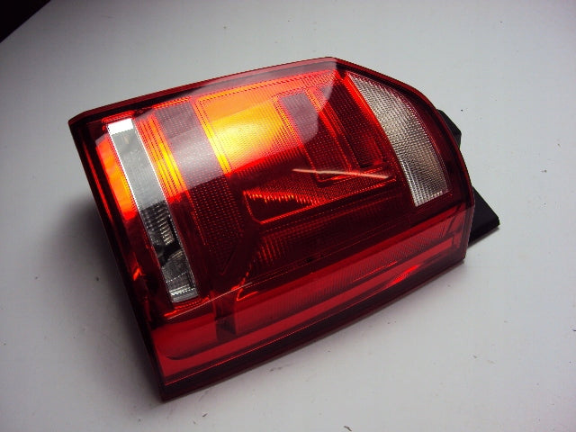 Rückleuchte VW Caravelle 7E0945096AD Rechts Rearlight RUK3959611713bf