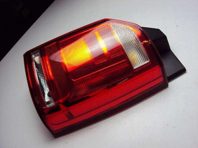 Rückleuchte VW Caravelle 7E0945096AD Rechts Rearlight RUK3959611713bf