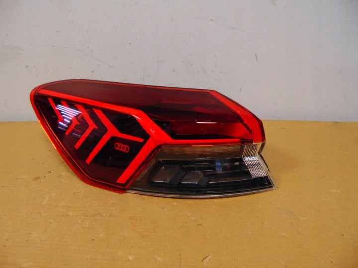 Rückleuchte Audi E-Tron 89A945069 Links Rearlight RUK3974462900fu