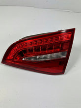 Laden Sie das Bild in den Galerie-Viewer, Rückleuchte Audi A4 8K9945094E Ein Stück (Rechts oder Links) Rearlight RUK3983336625zq