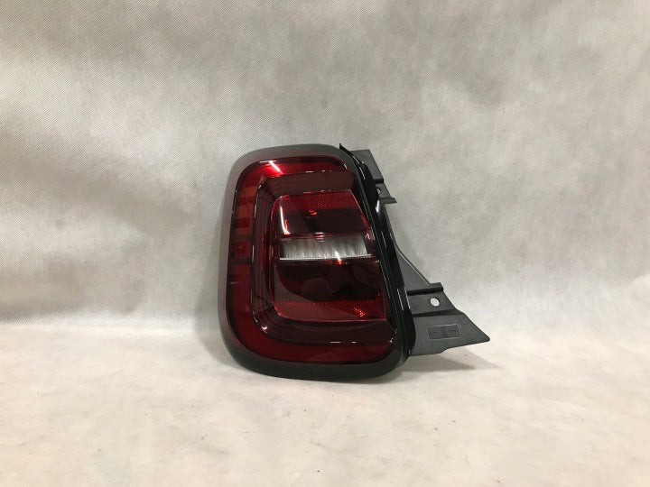 Rückleuchte Fiat 500e 20270111 LED Links Rearlight RUK4147341637sn