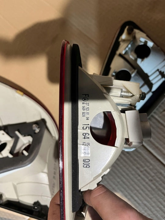Rückleuchte Mercedes-Benz W245 A1698202664 Ein Stück (Rechts oder Links) RUK4204513888ry