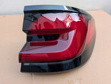 Laden Sie das Bild in den Galerie-Viewer, Rückleuchte BMW 5 G31 849382608 Rechts Rearlight RUK4264854599um