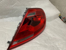 Laden Sie das Bild in den Galerie-Viewer, Rückleuchte VW Beetle 5C3945096H Rechts Rearlight RUK4303106039bc