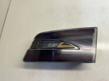 Laden Sie das Bild in den Galerie-Viewer, Rückleuchte Tesla S 6005924-00-E Rechts Rearlight RUK4372959576ur
