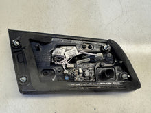 Laden Sie das Bild in den Galerie-Viewer, Rückleuchte Tesla S 6005924-00-E Rechts Rearlight RUK4372959576ur
