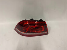 Laden Sie das Bild in den Galerie-Viewer, Rückleuchte VW Eos 1Q045095AA Links Rearlight RUK4512960093xx