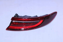 Laden Sie das Bild in den Galerie-Viewer, Rückleuchte Kia Proceed J792422110 Rechts Rearlight RUK4565081011qa