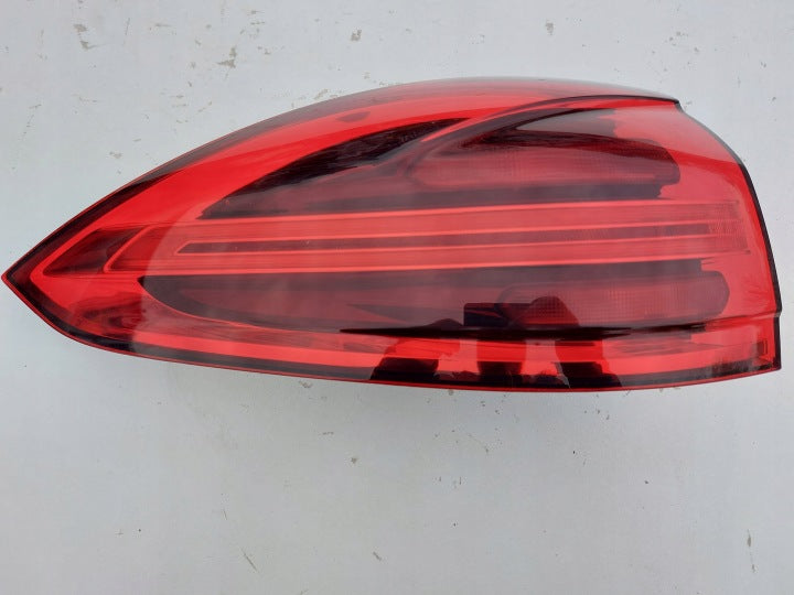 Rückleuchte Porsche Cayenne 7P5945207P Links Rearlight RUK4582596652ls