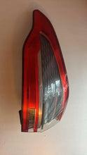 Laden Sie das Bild in den Galerie-Viewer, Rückleuchte Ford S-Max 17318701 Ein Stück (Rechts oder Links) Rearlight RUK4717334563eg
