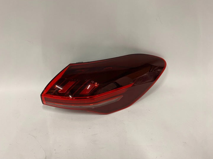 Rückleuchte Audi A5 8B3945070 Rechts Rearlight RUK4760331660qz