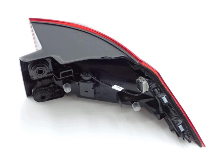 Rückleuchte VW Golf VIII I 5H0945095E Ein Stück (Rechts oder Links) Rearlight RUK4799635716we