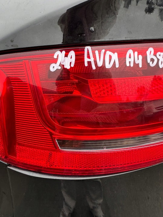 Rückleuchte Audi A4 B8 Links Rearlight RUK4978799088fs