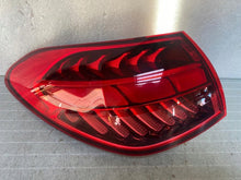 Laden Sie das Bild in den Galerie-Viewer, Rückleuchte Mercedes-Benz W206 A2069060101 Links Rearlight RUK4979272209ld
