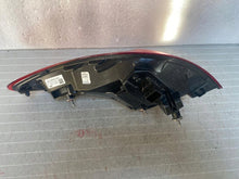 Laden Sie das Bild in den Galerie-Viewer, Rückleuchte Mercedes-Benz W206 A2069060101 Links Rearlight RUK4979272209ld