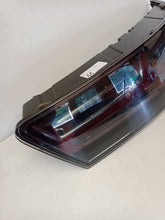 Laden Sie das Bild in den Galerie-Viewer, Rückleuchte Audi Q7 4M0052102A Rechts Rearlight RUK5043412445yk