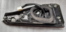 Laden Sie das Bild in den Galerie-Viewer, Rückleuchte Toyota Corolla 81580-02C31 Rechts Rearlight RUK5238885768ce